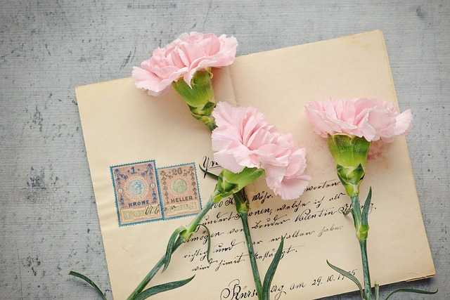 Come ingiallire la carta?
